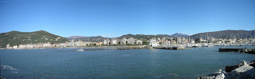 Porto di Marina Chiavari, Italia
