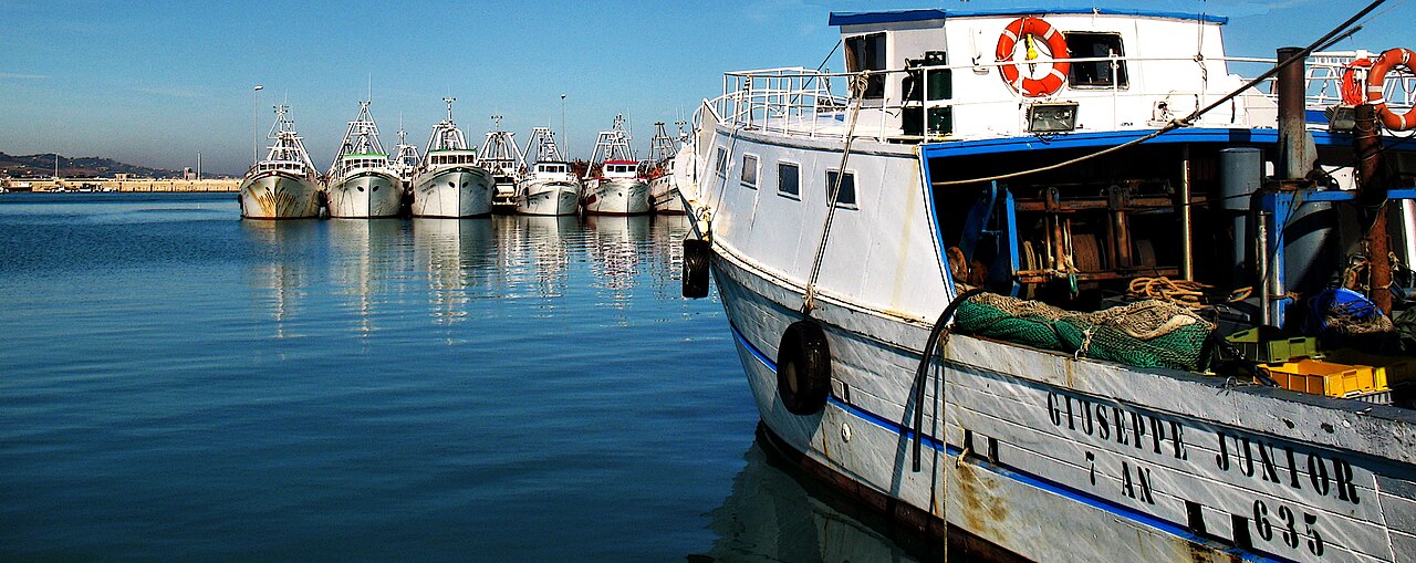 Puerto de Civitanova Marche, Italia
