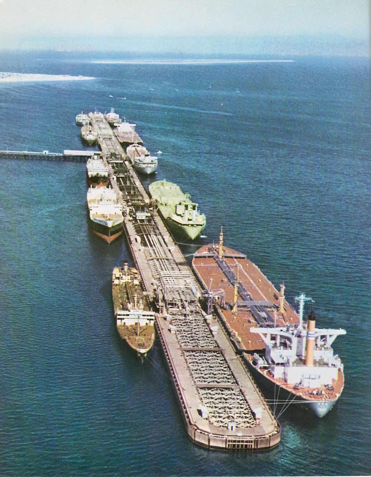 Kharg Island Oil Terminal बंदरगाह, ईरान