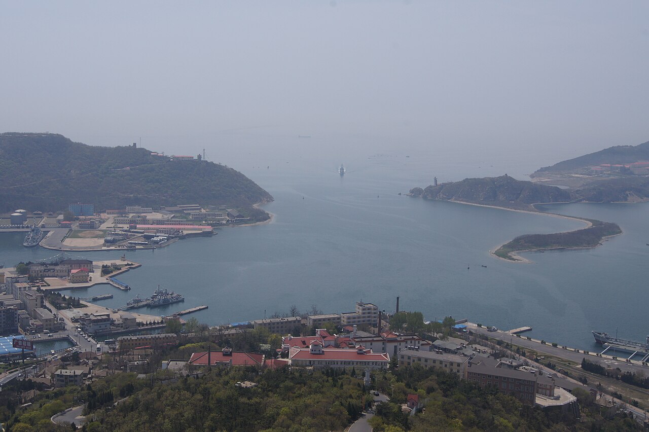 Porto di Lushun, Cina
