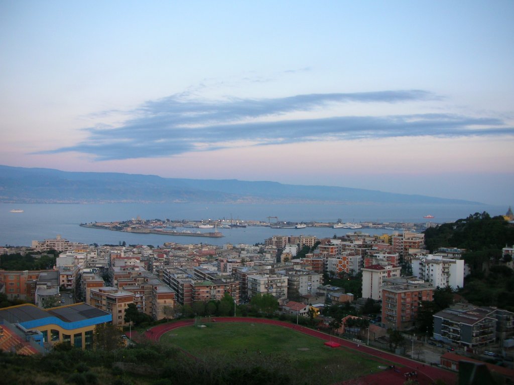 Porto di porto di Messina, Italia