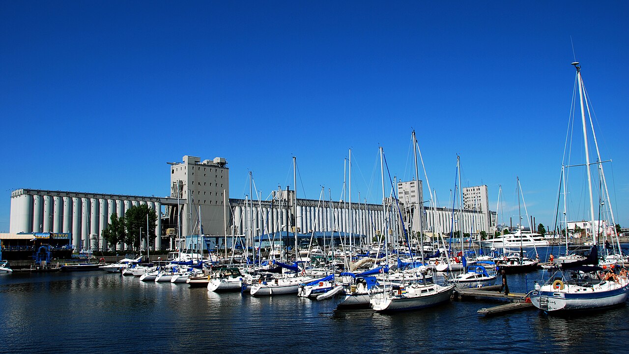 Quebec港，加拿大