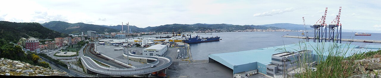 Porto di porto di Vado Ligure, Italia