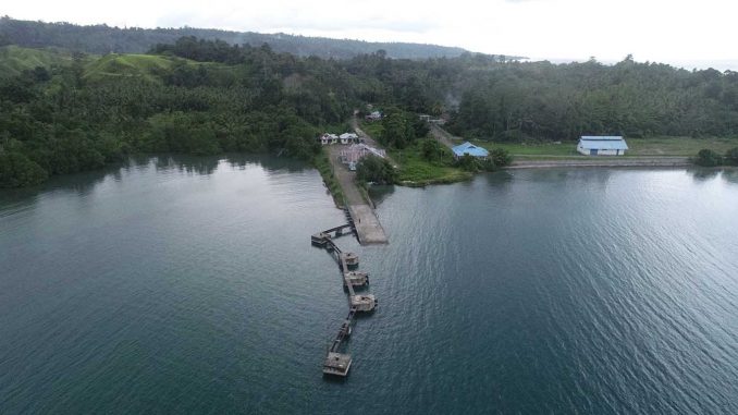 Porto de Wahai, Indonésia
